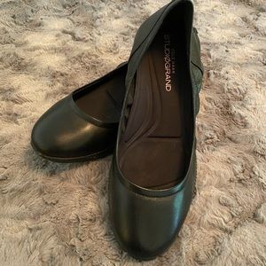 Cole Haan Studio Grand flats size 6